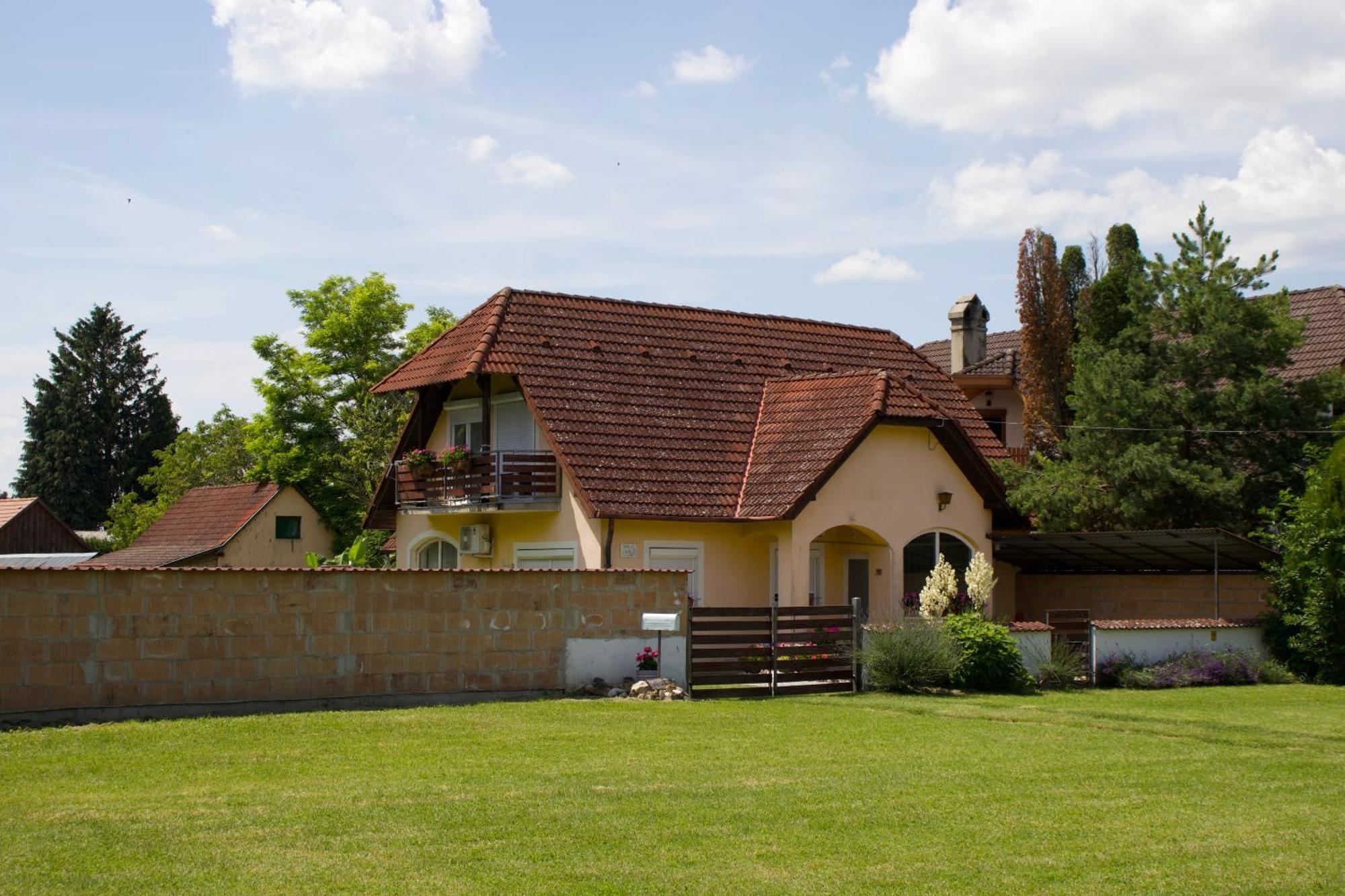 Liliana Apartman Balatonberény Exterior photo